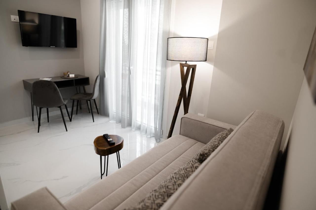 M10 Central Apartments Alexandroupolis Zewnętrze zdjęcie